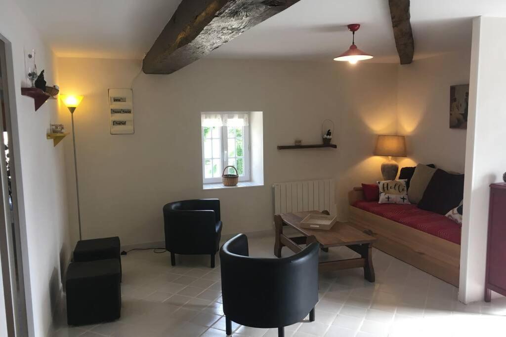 Logement Independant Le Poulailler Proche Guedelon Treigny Eksteriør billede