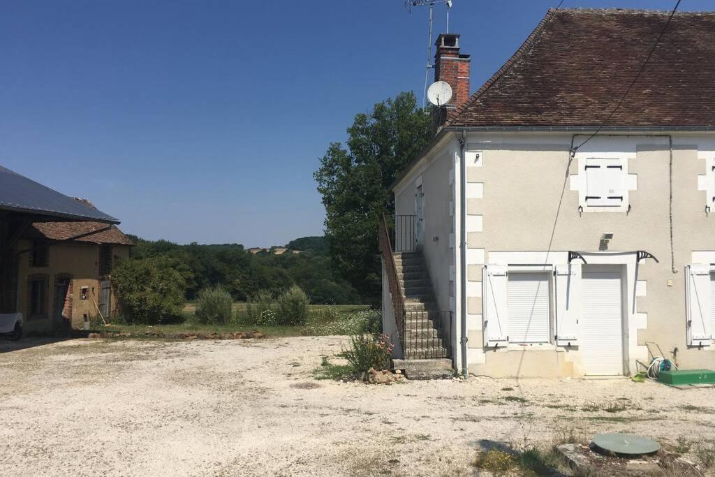 Logement Independant Le Poulailler Proche Guedelon Treigny Eksteriør billede